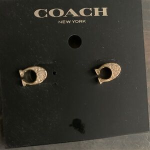 Coach logo stud
